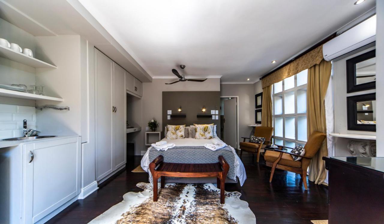 Craigivar Guesthouse พริทอเรีย ภายนอก รูปภาพ