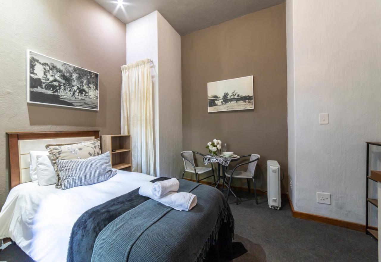 Craigivar Guesthouse พริทอเรีย ภายนอก รูปภาพ