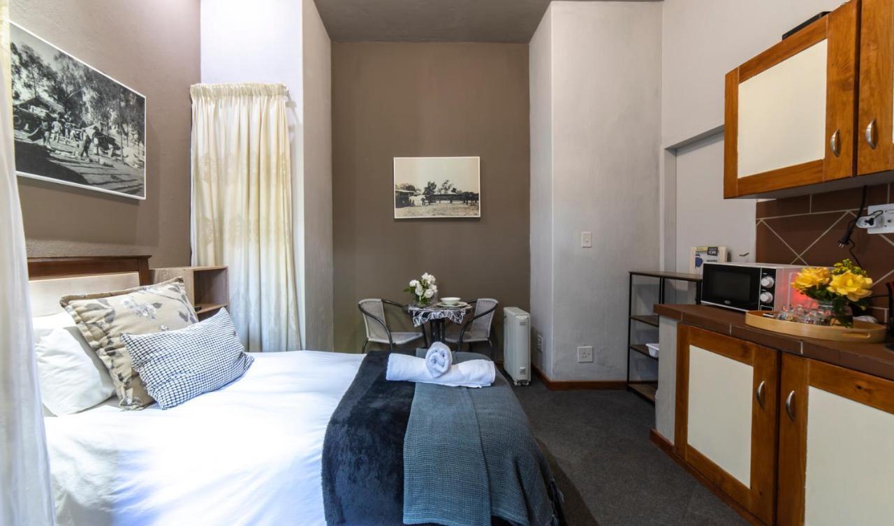 Craigivar Guesthouse พริทอเรีย ภายนอก รูปภาพ